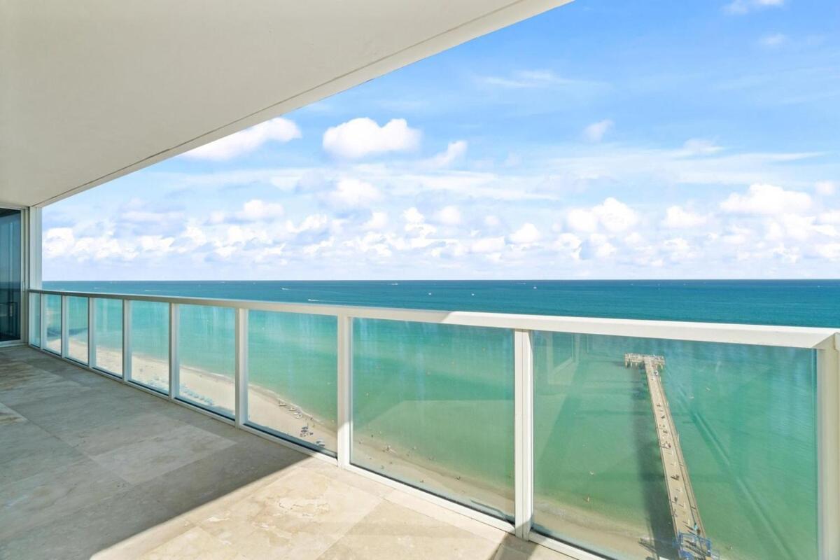 Luxury 2-Bedrooms Oceanfront Condo In Sunny Isles Sunny Isles Beach Buitenkant foto